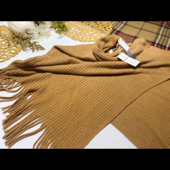 SNOW DRIFT PONCHO!! 🍂🍁🧥 QUAGGA GREEN LABEL ! - Picture 4 of 7